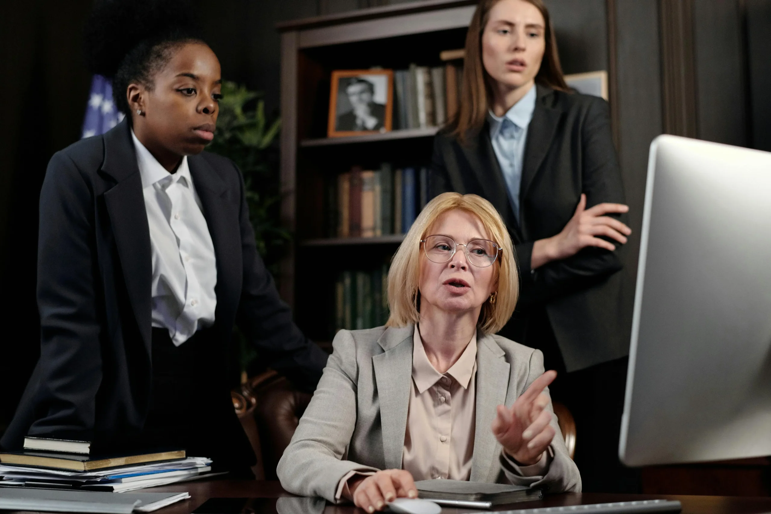 Legal HR and professional human resources management