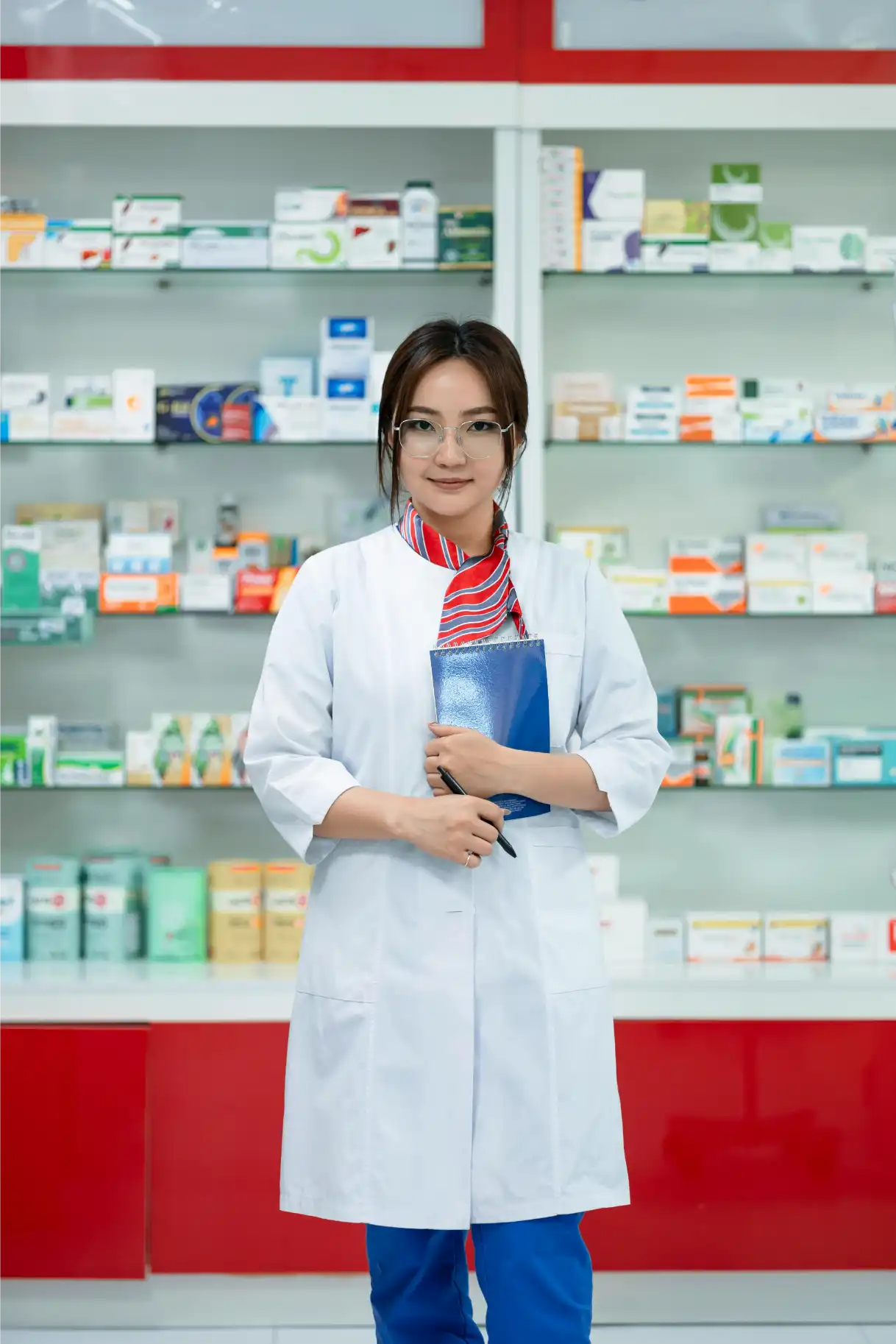 E-Commerce Manager optimizing pharmaceutical digital storefronts and sales