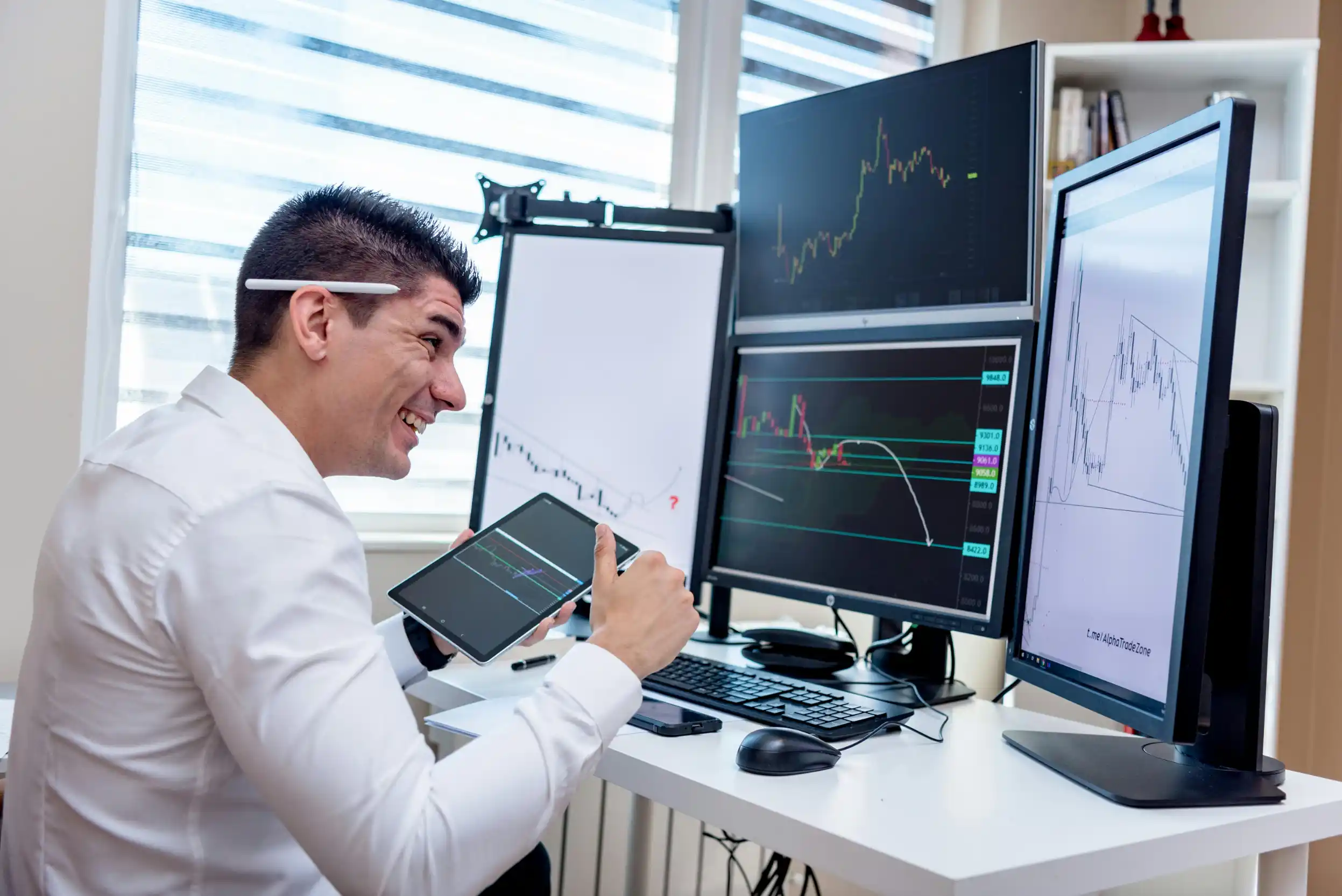 portrait about Pros and Cons of implementing 24/7 trading desk shifts for retail brokers