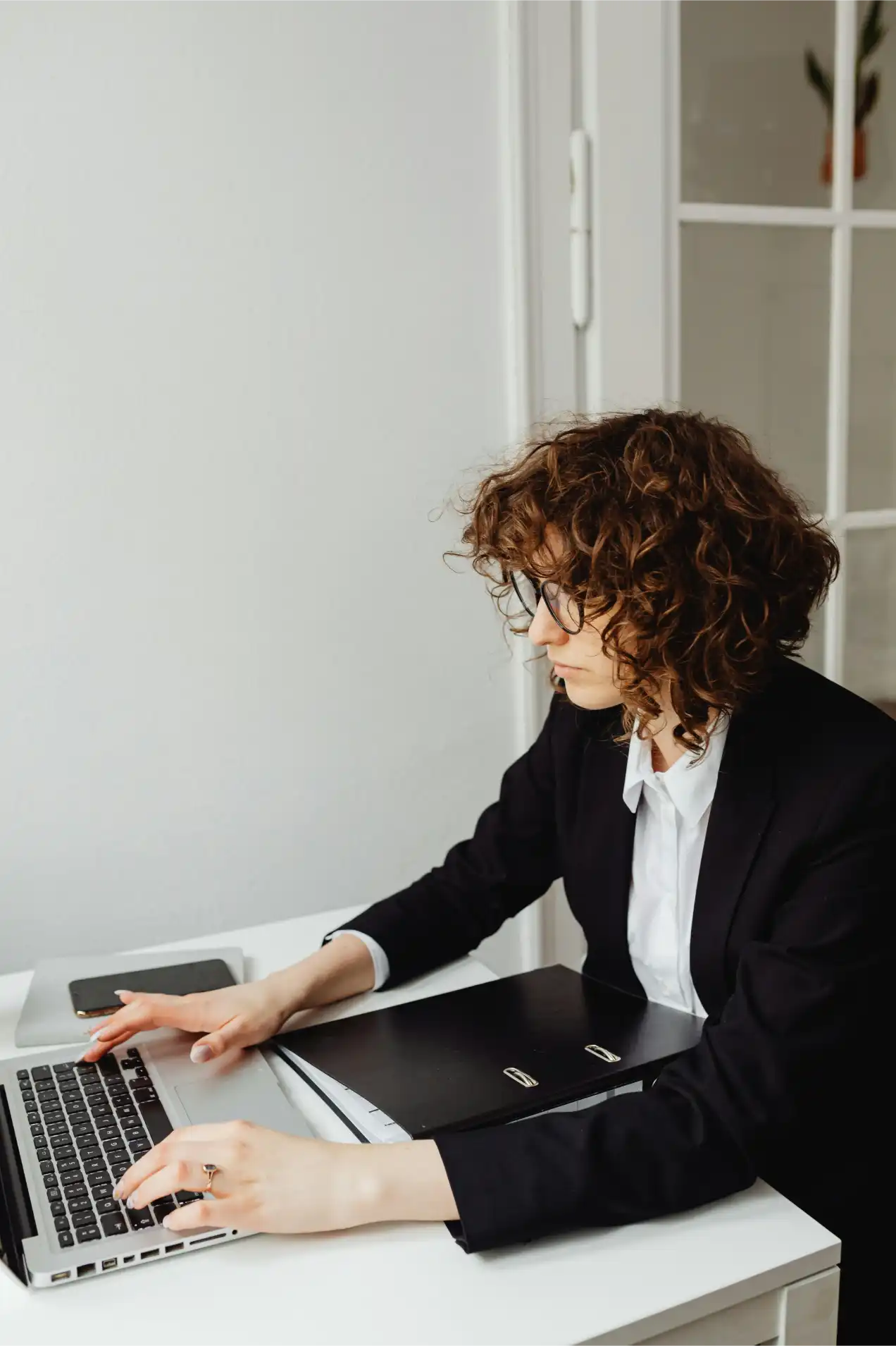 Front-End Developer optimizing digital platforms