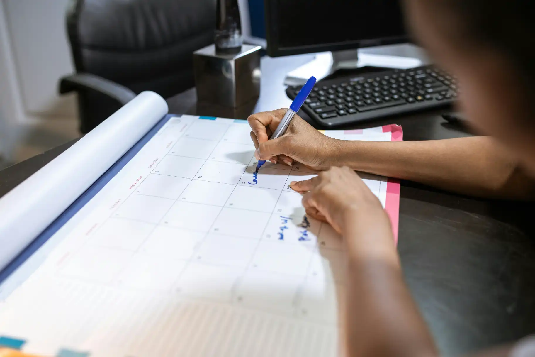Appointment setter calling insurance leads and scheduling sales consultations