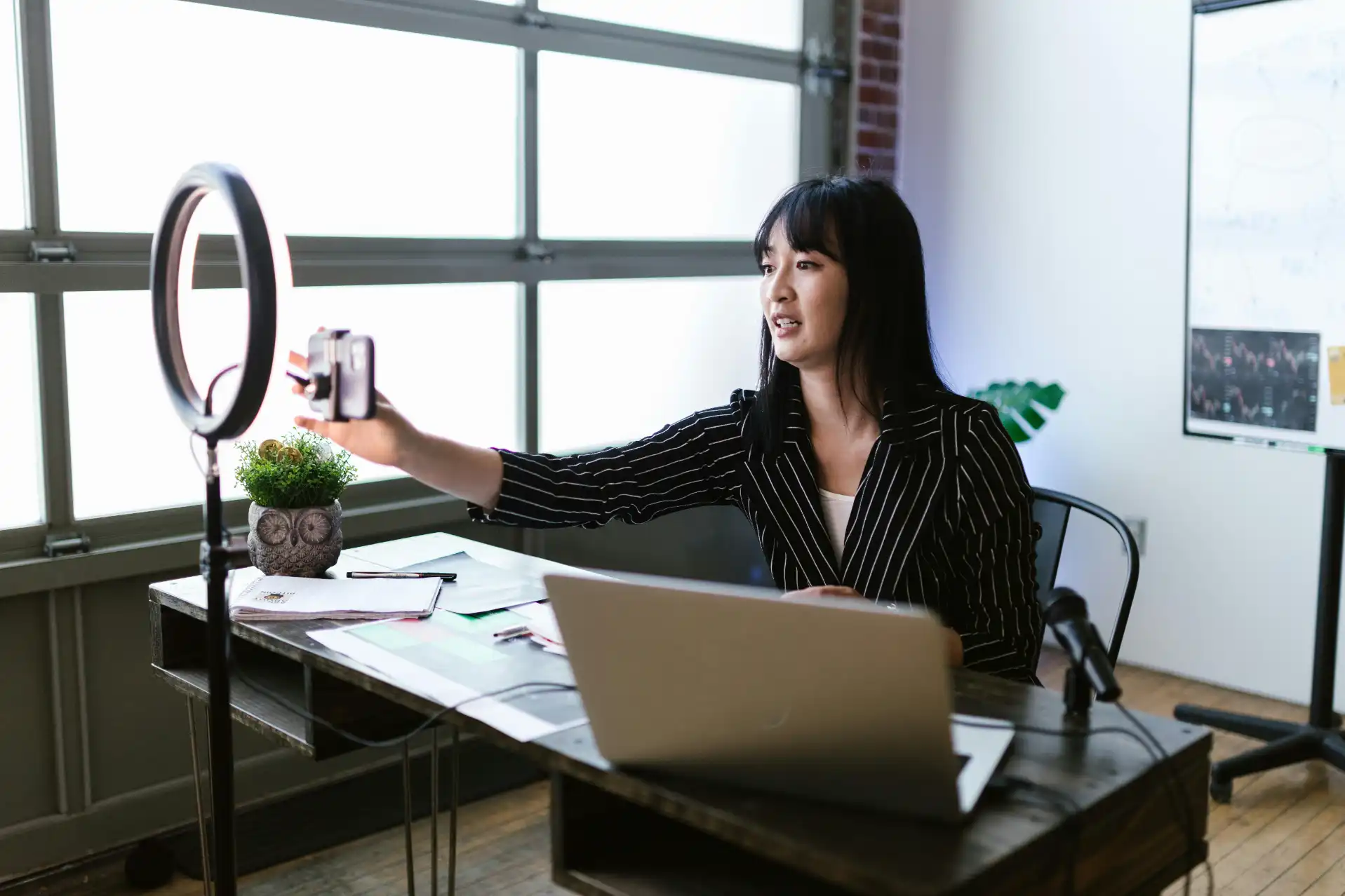 Digital Marketer managing online campaigns and content for energy and utilities