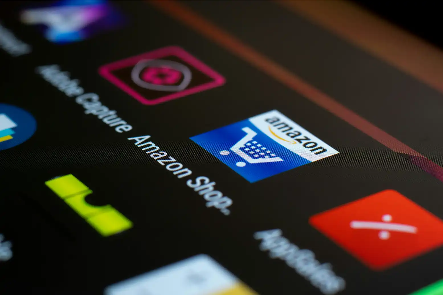 Amazon Product Listing Specialist optimizing e-commerce catalog and SEO