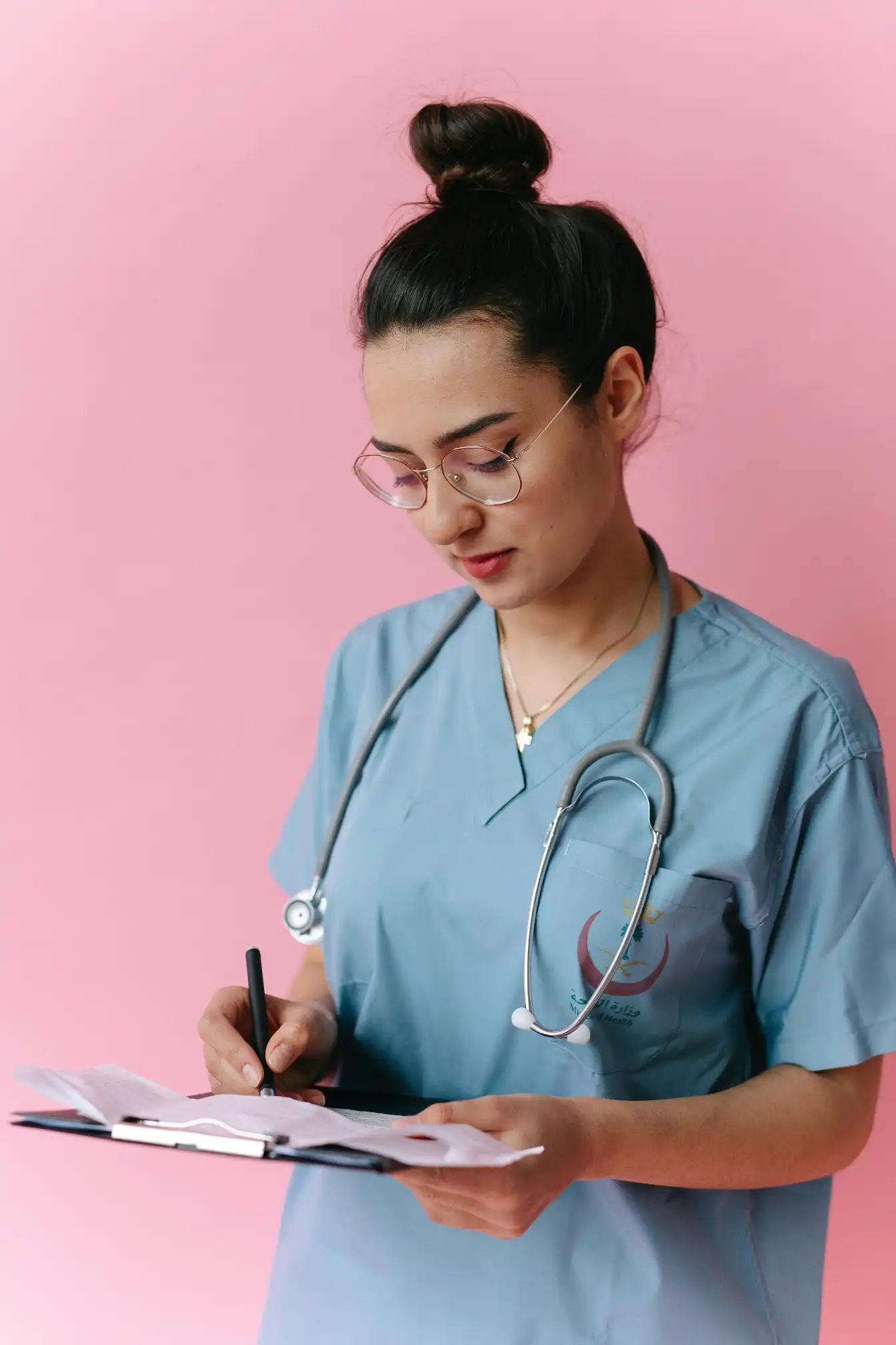 Healthcare Office Manager coordinating clinical operations and patient records