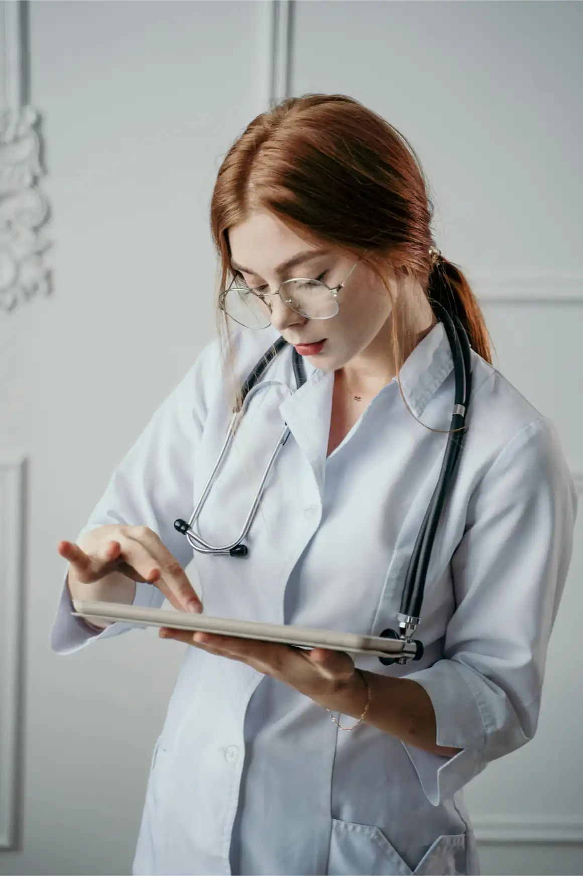 Social Media Manager optimizing pharmaceutical content